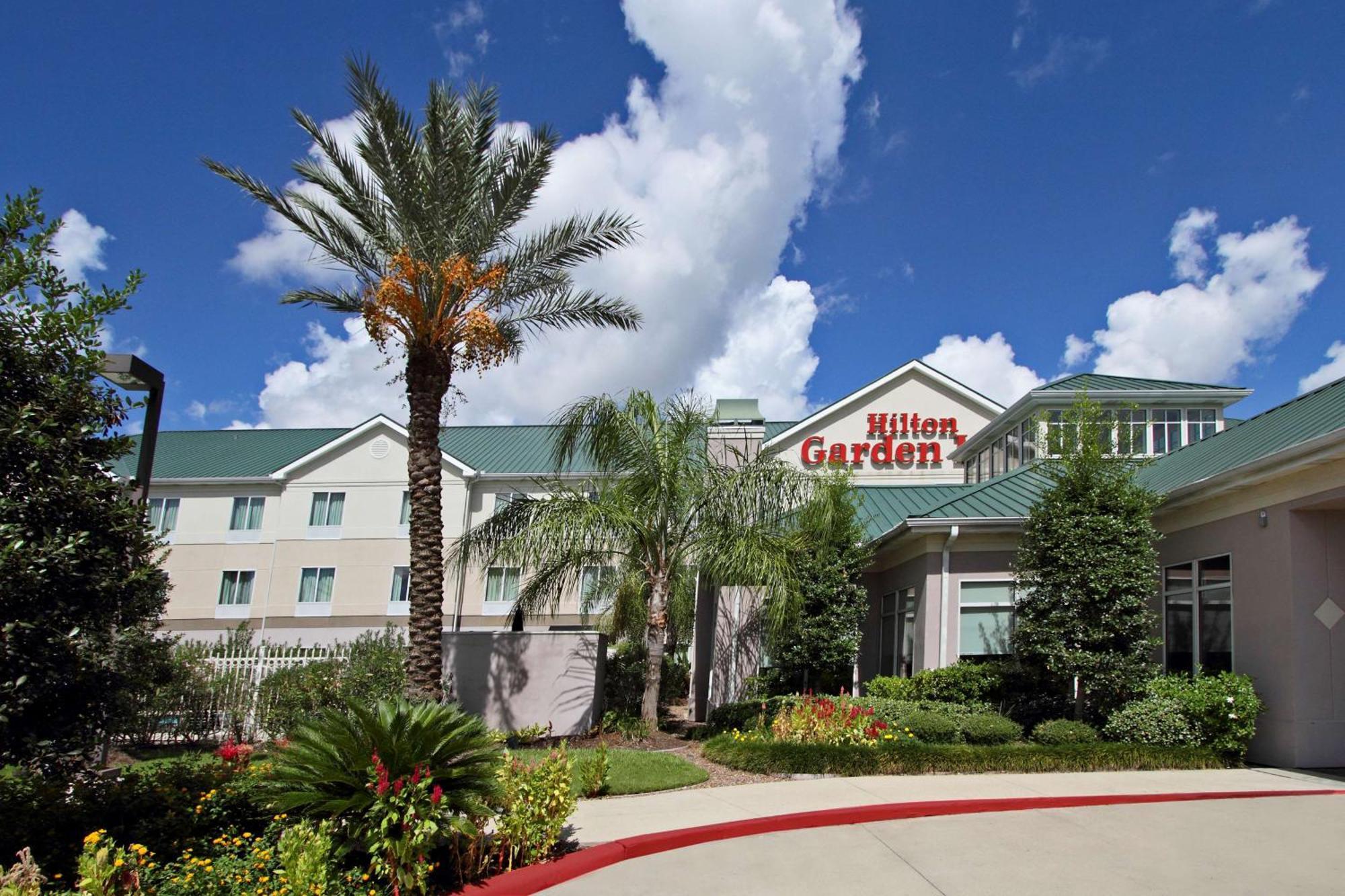 Hilton Garden Inn Beaumont Exterior photo