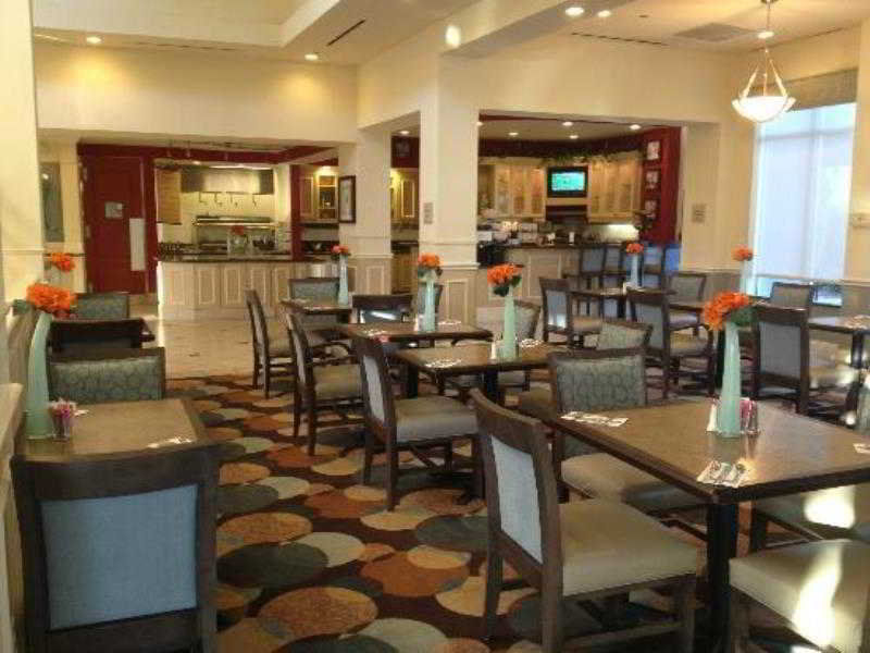 Hilton Garden Inn Beaumont Exterior photo